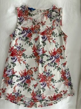 Apt. 9 White Floral Sleeveless Blouse with Red and Purple Flowers